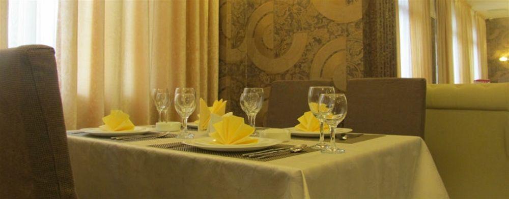 فندق Golden Palace الماتي المظهر الخارجي الصورة