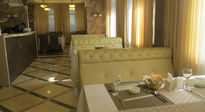 فندق Golden Palace الماتي المظهر الخارجي الصورة