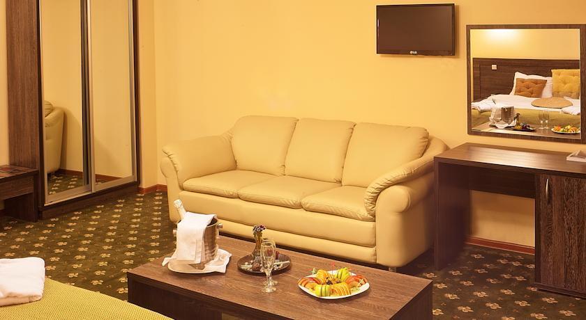 فندق Golden Palace الماتي المظهر الخارجي الصورة