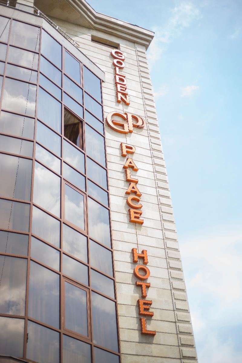 فندق Golden Palace الماتي المظهر الخارجي الصورة
